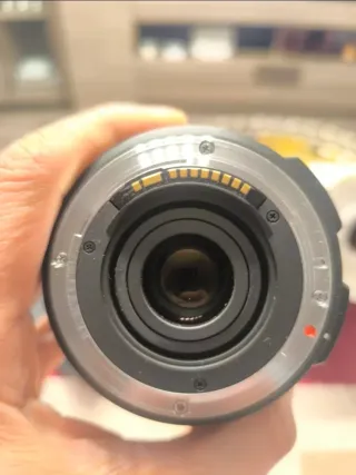 Objetivo Sigma 18-200mm f/3.5-6.3 DC Macro