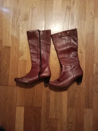 Botas de piel marrones
