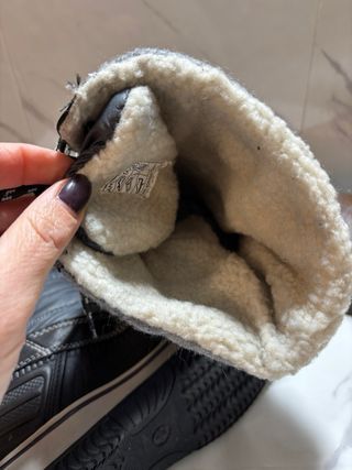 Stivali da neve con lacci e pelliccia