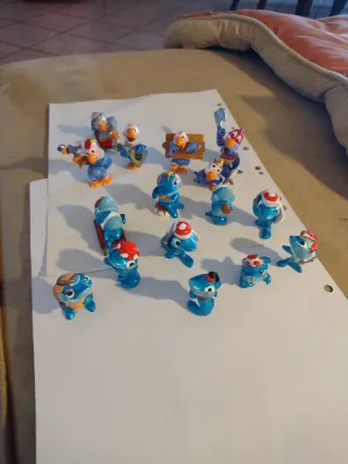 16 Kinder Sorpresa Figure Varie