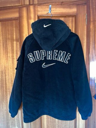 Abrigo Nike x Supreme Negro Corduroy