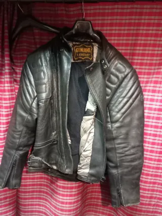 Cazadora de cuero talla 56