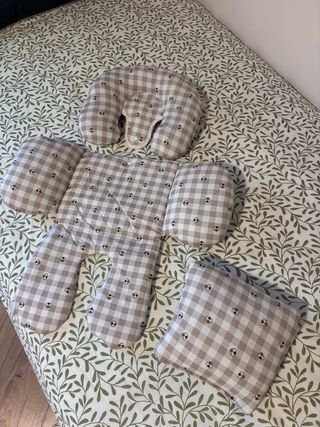 Reductor bebé estampado cuadros y abejas