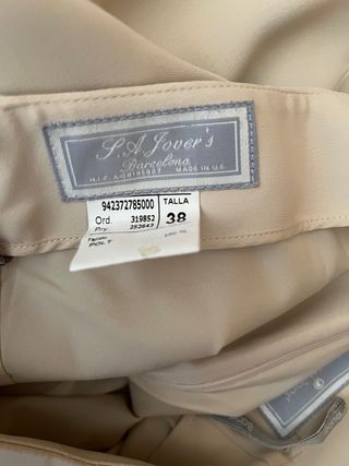 Pantalón beige talla 38