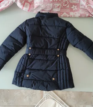 Chaquetón niña azul con detalles dorados talla 8