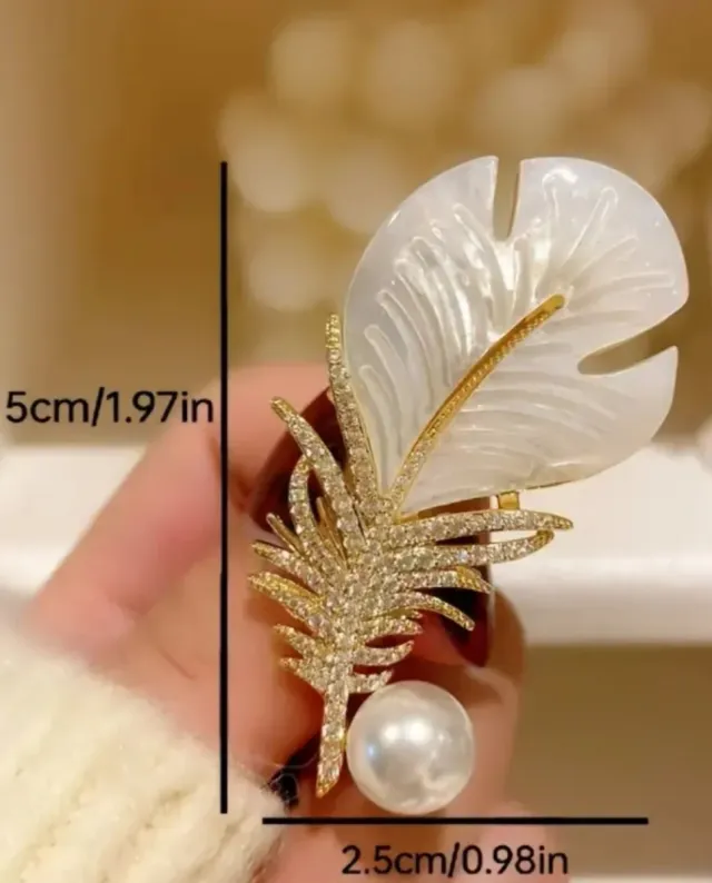 #Broche #Pluma #Perla y Circonitas Doradas