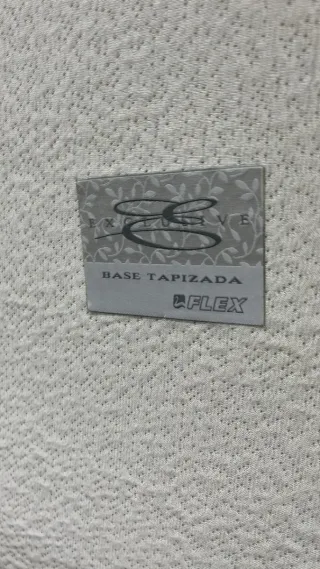 Base tapizada 22 - 135x180cm negra