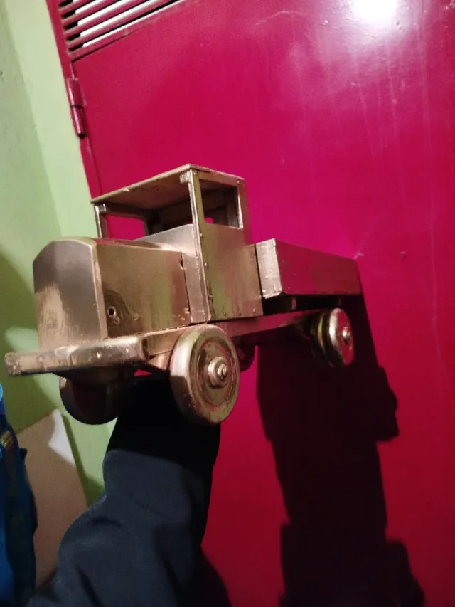 Camión madera Juguete Vintage Dorado