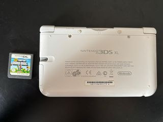 Nintendo 3DS XL Blanca + Juego Super Mario Bross