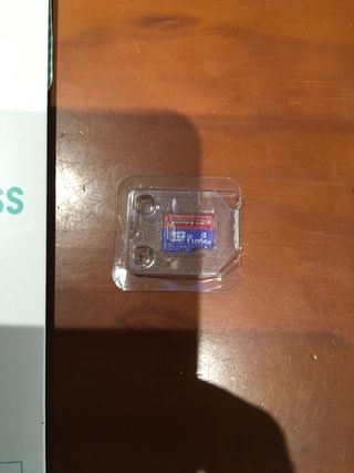 Nintendo Switch Lite , estuche cristal y tarjetaSD