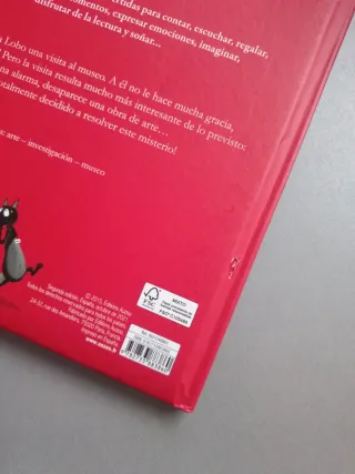 El lobo y el misterio del museo