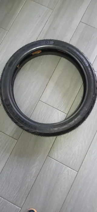 Neumático Metzeler 90/90-18 51P