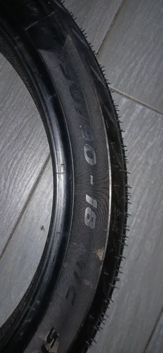 Neumático Metzeler 90/90-18 51P