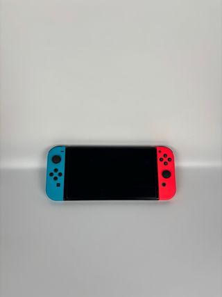 Console Nintendo Switch OLED completa con scatola