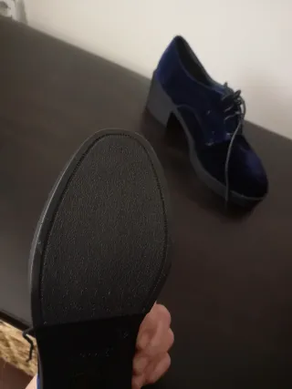 Zapatos de cordones de terciopelo azul