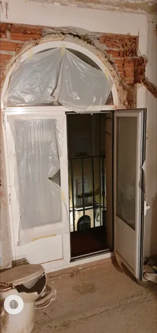 Se regalan 3 Ventanas 221x114