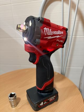 Llave de Impacto Milwaukee FUEL M12