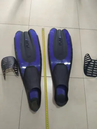 Aletas buceo talla 42-43 Saivas