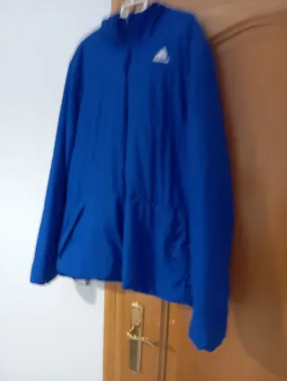 Parka deportiva Adidas azul