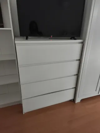 Cómoda Cajonera IKEA Blanca 4 cajones.