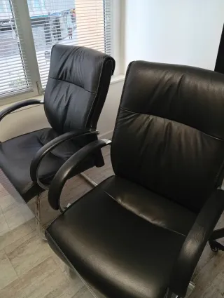 Juego de 5 butacas de oficina