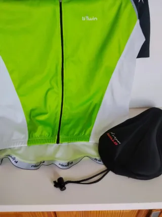 2 Fundas de sillín de bicicleta y 2 maillot ciclis