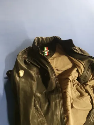 Giubbotto in pelle nera Ducati originale