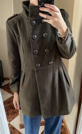 Abrigo verde militar botones