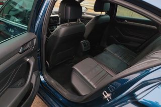 Volkswagen Passat 2.0 TDI Evo R-line 150 cv