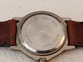 Relojes Timex y Christian Lacroix