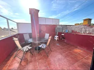 ¡CASA ADOSADA EN VENTA EN EL ZABAL!