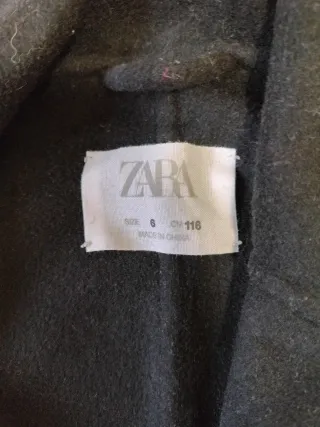Abrigo niño Zara negro