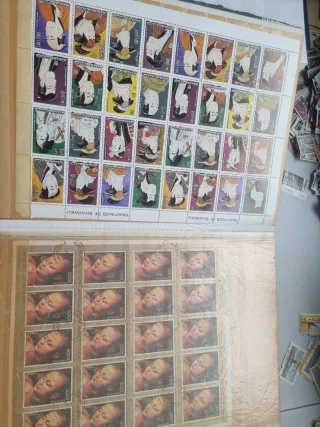 1800 sellos +hojas bloque y minipliegos.