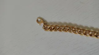 Bracciale a catena dorata