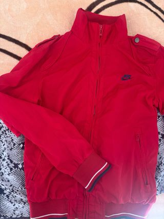 Chaqueta Nike Roja