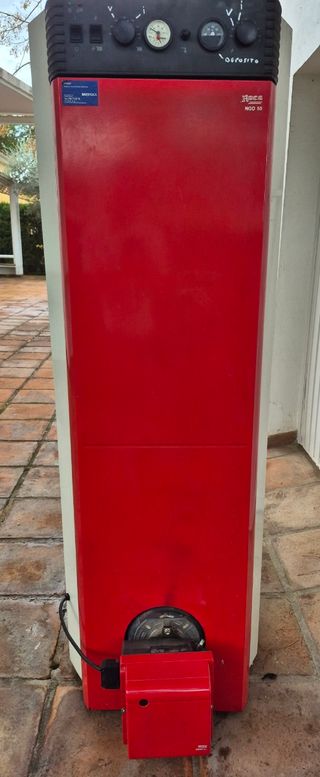 Caldera de gasoil Roca NGO 50 con depósito de 100l