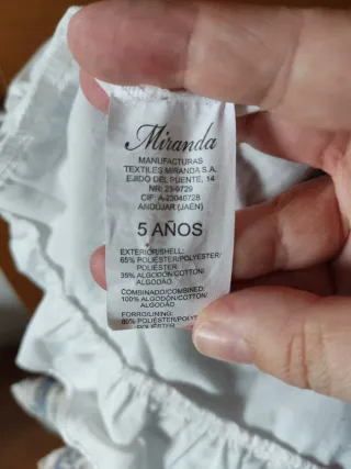 Vestido infantil floral con volantes Miranda