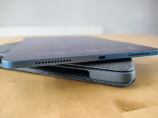 iPad Air M1 Azul 64GB + Logitech Teclado + Pencil