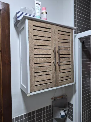 Mueble de baño/cocina madera y blanco