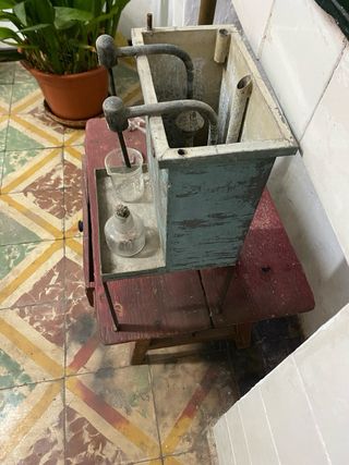 Antiguo equipo de laboratorio