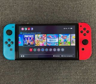 Nintendo Switch Rojo y Azul