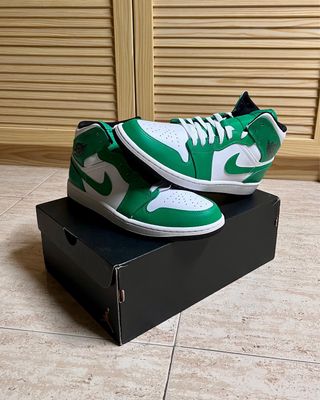 Jordan 1 Mid Green