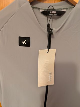 NUEVOS Lote dos maillots GOBIK (Infinity/CX Solid)