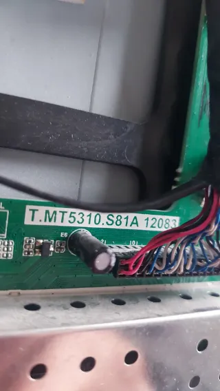 TV Haier 32 LED LCD - Piezas