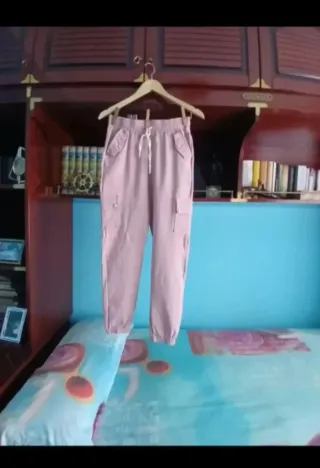Pantalones cargo rosas