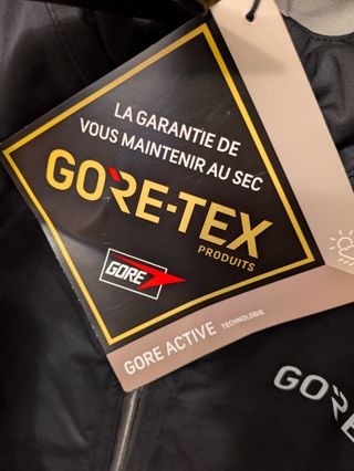 NUEVA Chaqueta GORE C5 GORE-TEX Active talla M