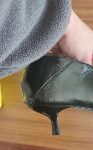 Zapatos de tacón negros talla 39