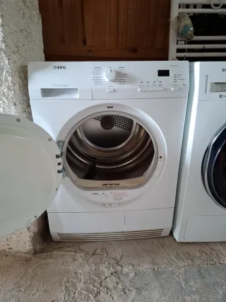 Secadora AEG