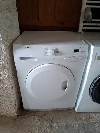 Secadora AEG