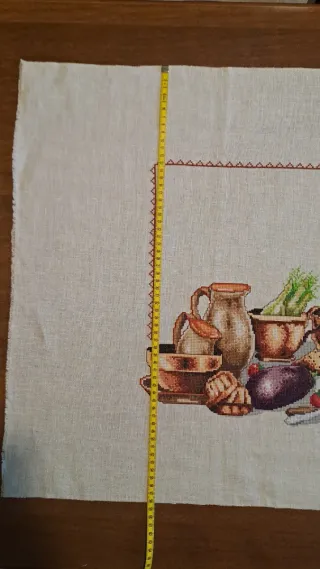 Runner e centrino ricamati